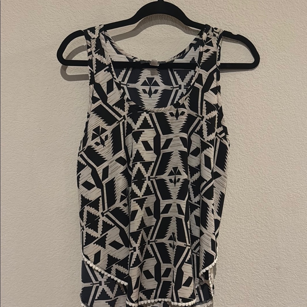A3 Design Black and White Graphic Tank Top